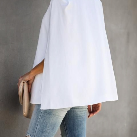 Vici Judge Of That Pocketed Cape Jacket - Picture 5 of 6